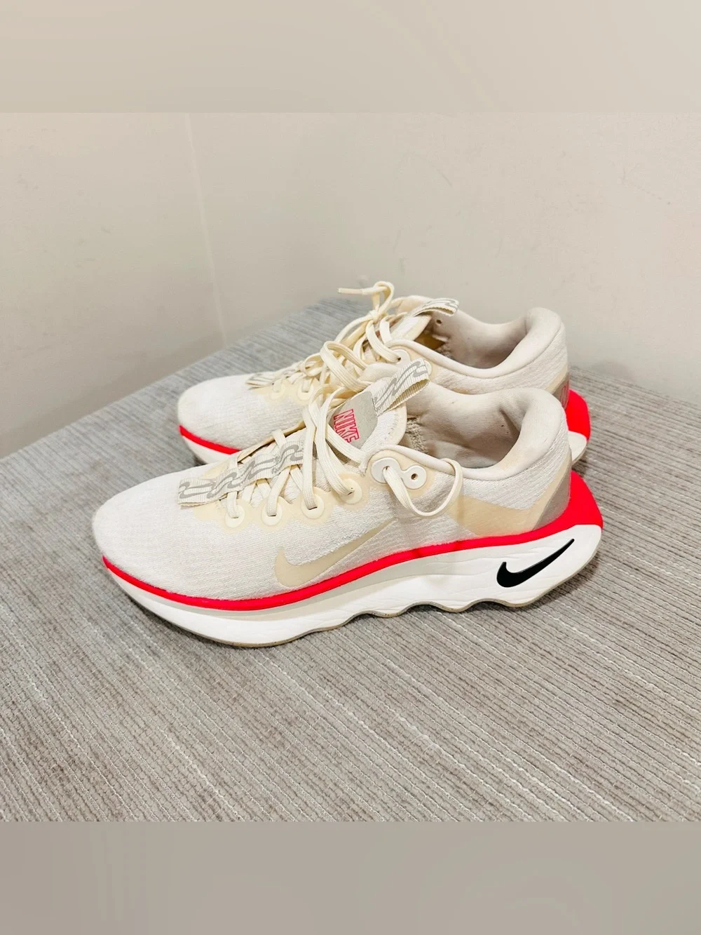 Nike Motiva Women's Walking Shoes Pale Ivory Sail DV1238-104 Size US 10 / EUR 42